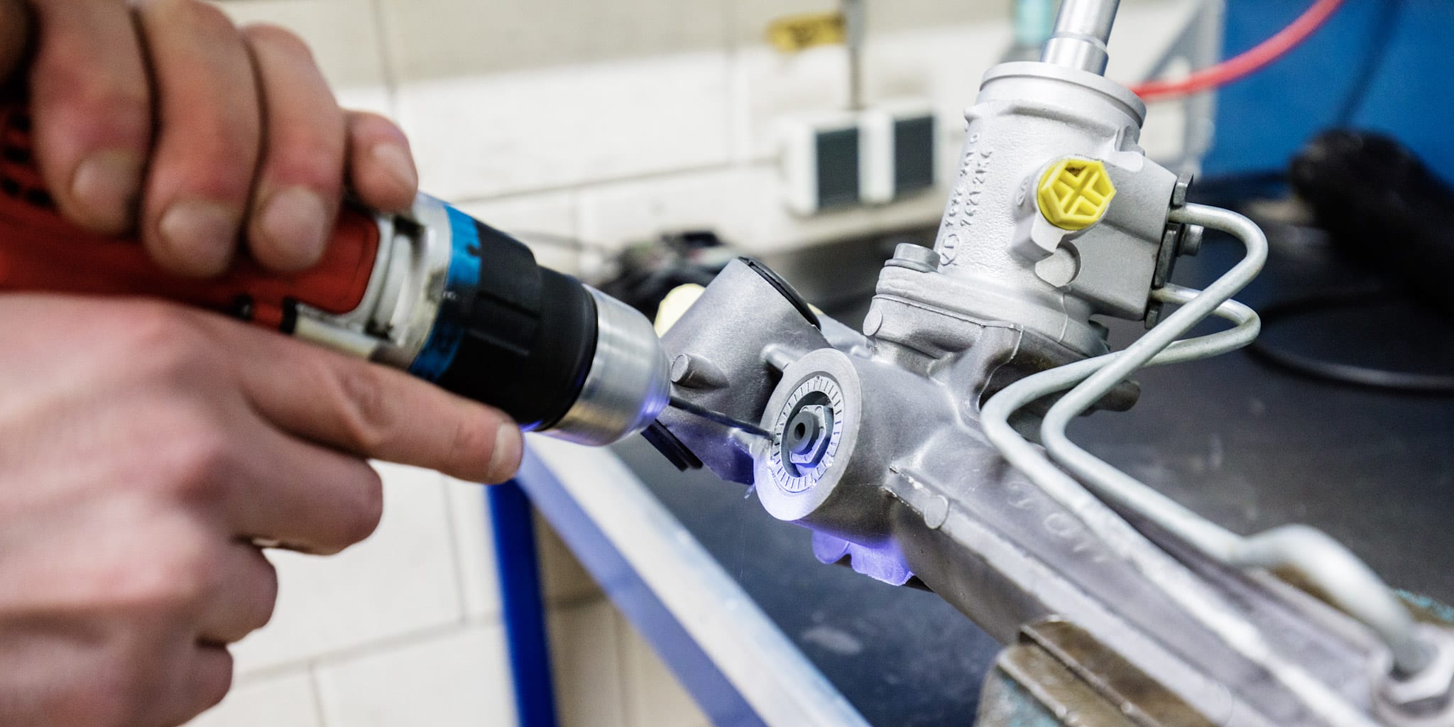 Revisie van alle soorten stuurhuizen.